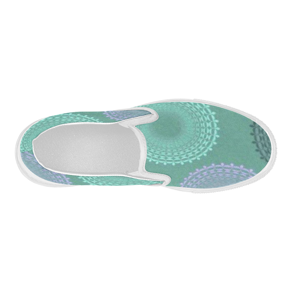 Teal Sea Foam Green Lace Doily Women's Slip-on Canvas Shoes (Model 019)