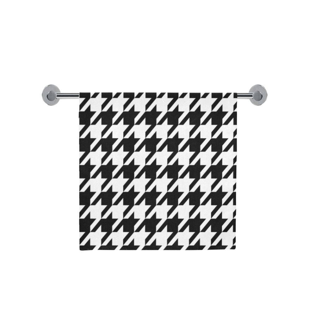 black and white houndstooth classic pattern Bath Towel 30"x56"