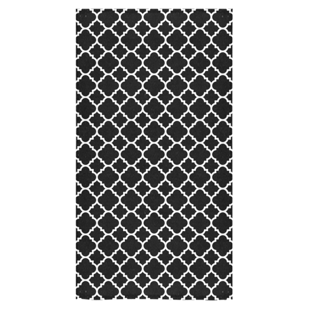 black white quatrefoil classic pattern Bath Towel 30"x56"
