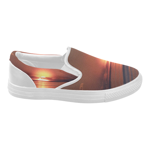 Shockwave Sunset Women's Slip-on Canvas Shoes (Model 019)