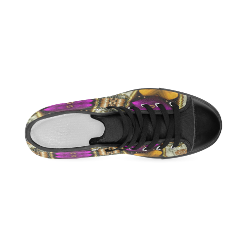 Contemplative floral and pearls Women's Classic High Top Canvas Shoes (Model 017)
