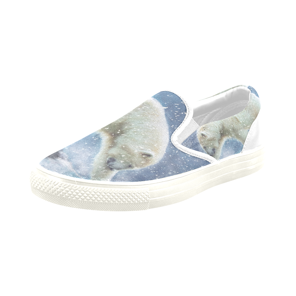 A polar bear at the water Men's Slip-on Canvas Shoes (Model 019)