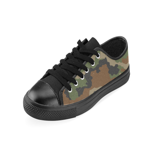 Woodland Forest Camouflage Men's Classic Canvas Shoes (Model 018)