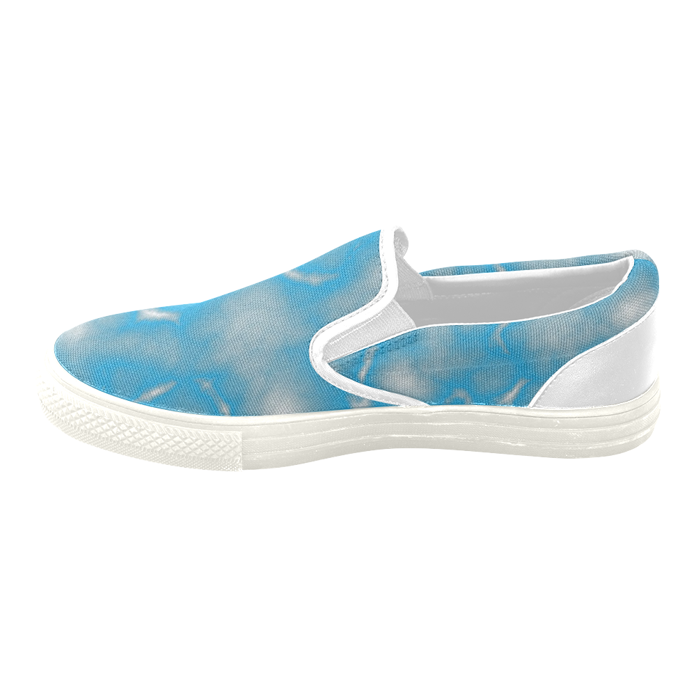 clouds on water Men's Unusual Slip-on Canvas Shoes (Model 019)