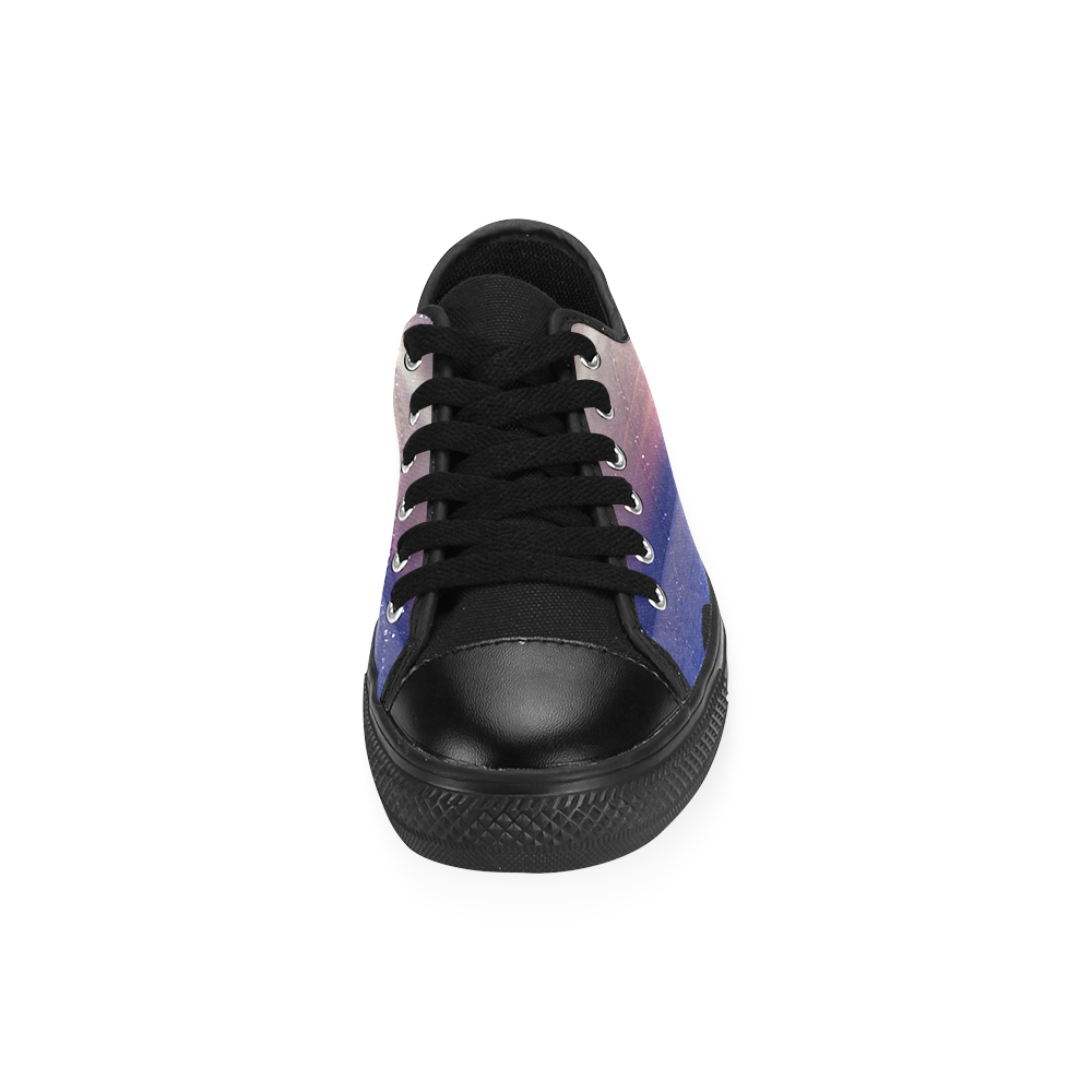 Blue and Purple Sunset Men's Classic Canvas Shoes (Model 018)