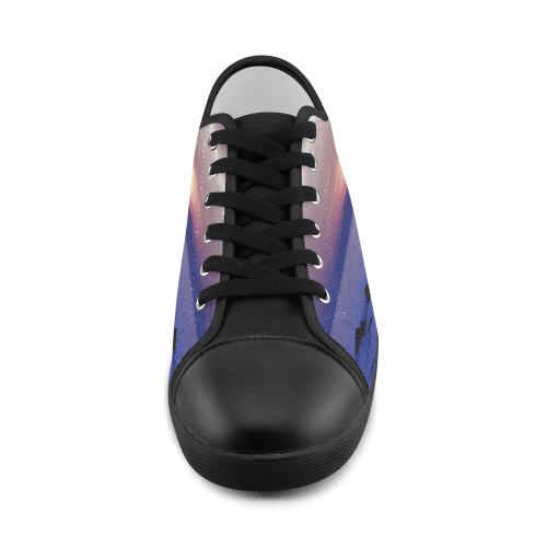 Blue and Purple Sunset Men's Canvas Shoes (Model 016)