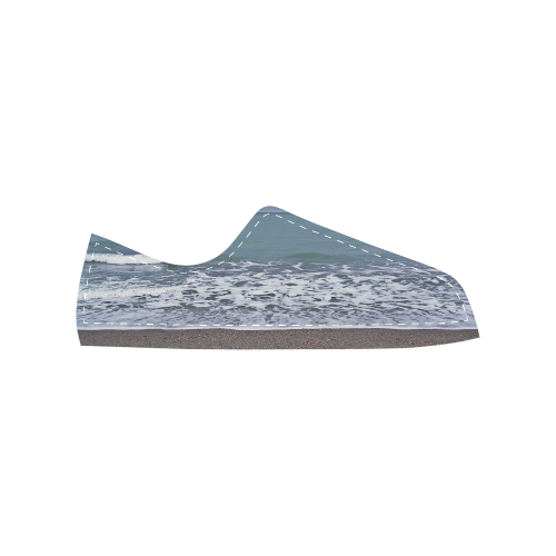 Foam on the Beach Women's Classic Canvas Shoes (Model 018)