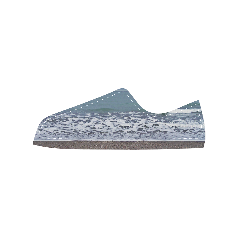Foam on the Beach Women's Classic Canvas Shoes (Model 018)