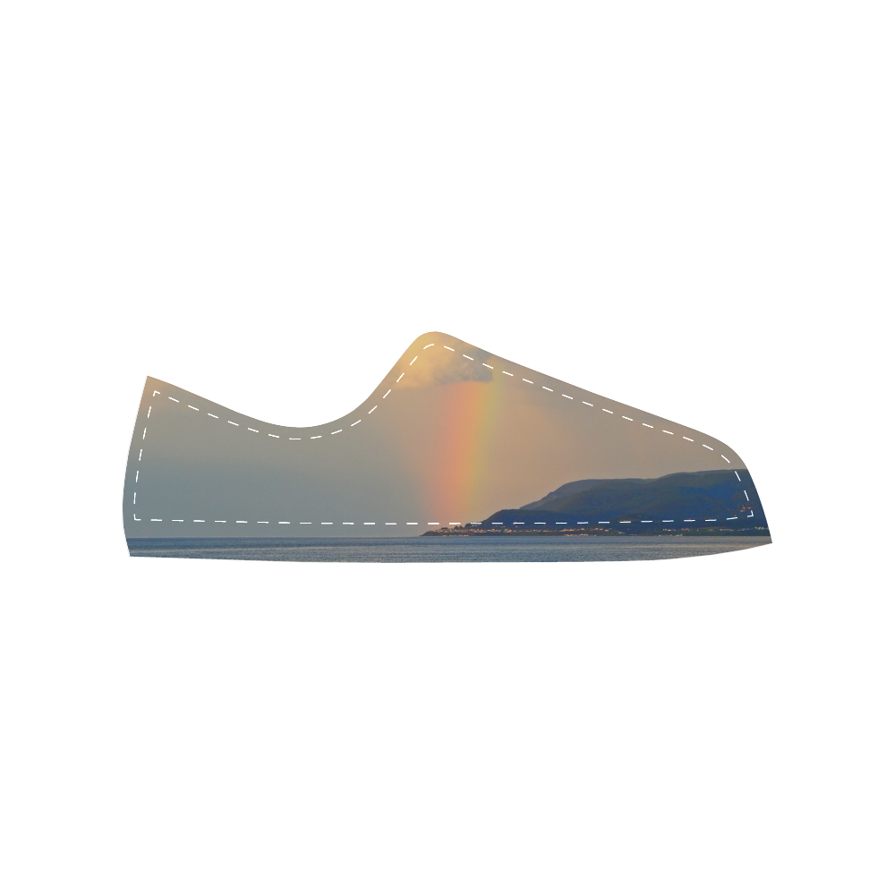 Rainbow Walk Men's Classic Canvas Shoes (Model 018)