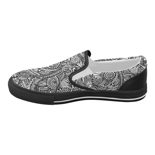 Black & white flower pattern art Women's Slip-on Canvas Shoes (Model 019)