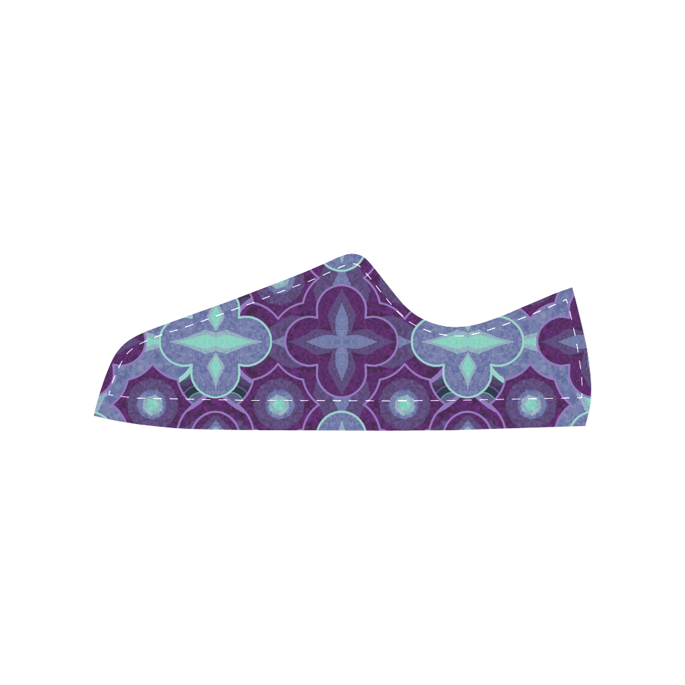Purple blue pattern Men's Classic Canvas Shoes (Model 018)
