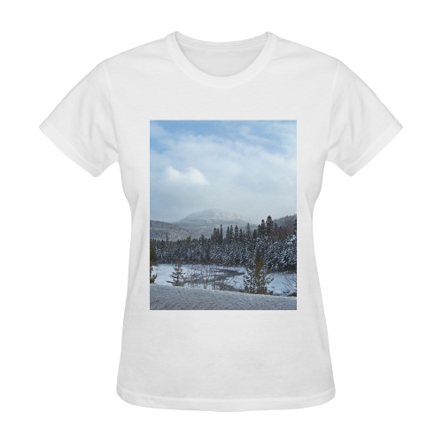 Winter Wonderland Sunny Women's T-shirt (Model T05)