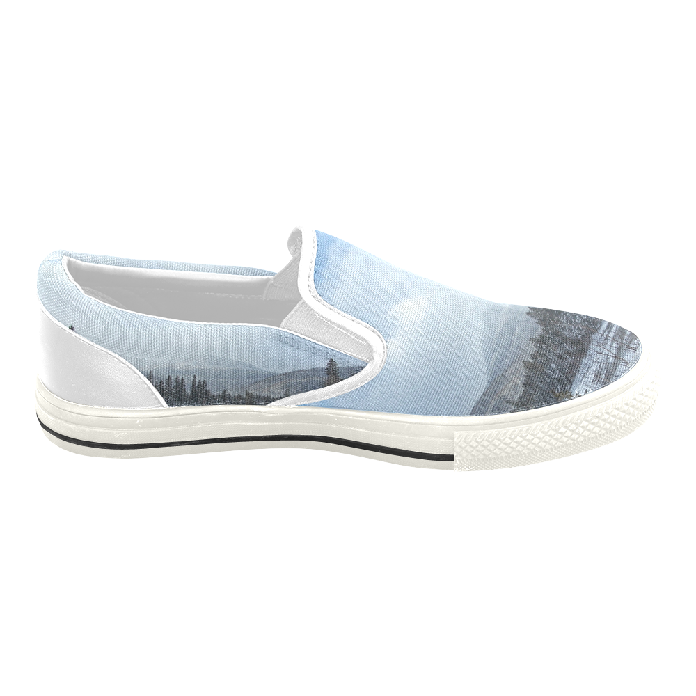 Winter Wonderland Men's Unusual Slip-on Canvas Shoes (Model 019)