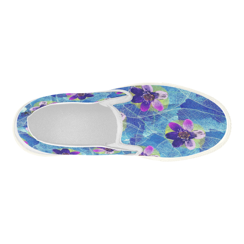 Purple Flowers Women's Slip-on Canvas Shoes (Model 019)