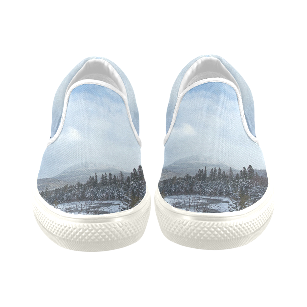 Winter Wonderland Men's Unusual Slip-on Canvas Shoes (Model 019)