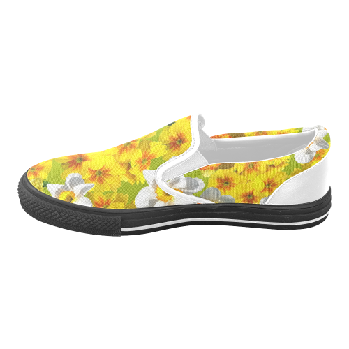 Daffodil Surprise Women's Unusual Slip-on Canvas Shoes (Model 019)