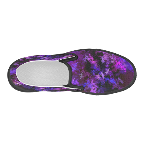 Lavender Skulls Women's Slip-on Canvas Shoes (Model 019)