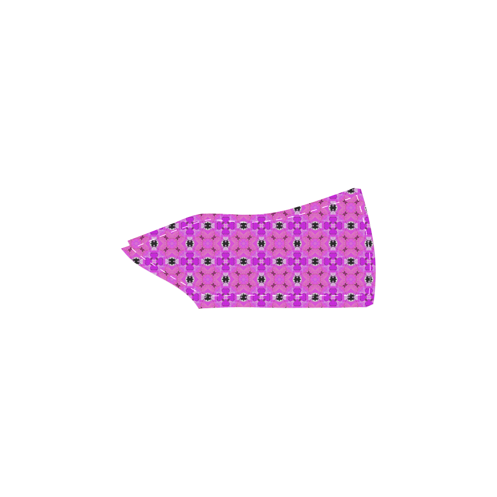 Circle Lattice of Floral Pink Violet Modern Quilt Men's Slip-on Canvas Shoes (Model 019)