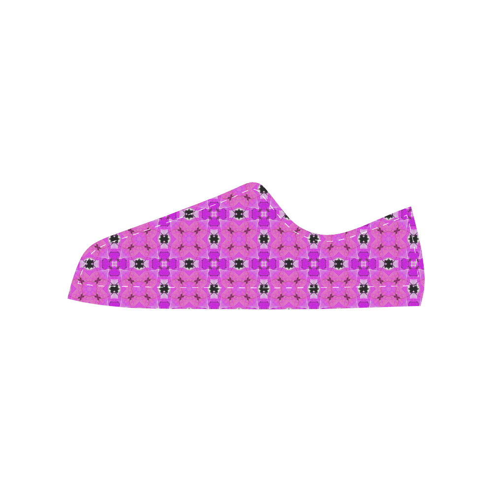 Circle Lattice of Floral Pink Violet Modern Quilt Men's Classic Canvas Shoes (Model 018)
