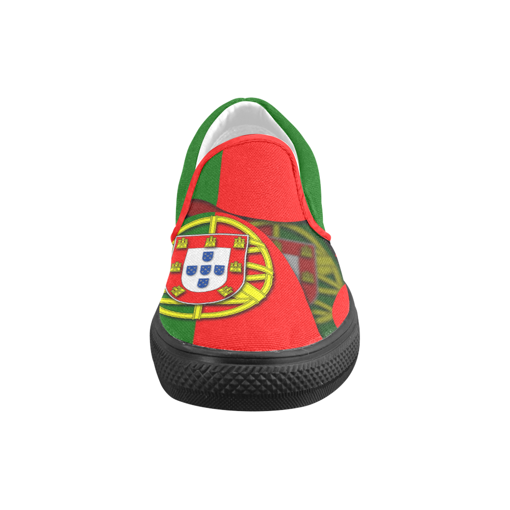 The Flag of Portugal Men's Slip-on Canvas Shoes (Model 019)