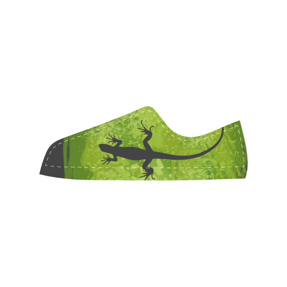 Green Lizard Shape Painting Black Backgr Women's Classic Canvas Shoes (Model 018)