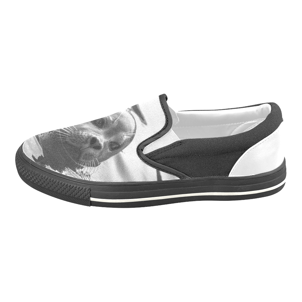 Floating Seal Women's Unusual Slip-on Canvas Shoes (Model 019)