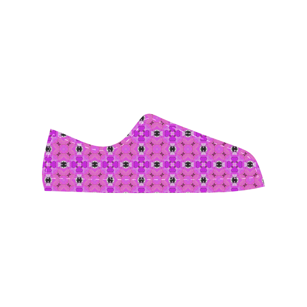 Circle Lattice of Floral Pink Violet Modern Quilt Women's Classic Canvas Shoes (Model 018)