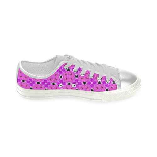 Circle Lattice of Floral Pink Violet Modern Quilt Women's Classic Canvas Shoes (Model 018)