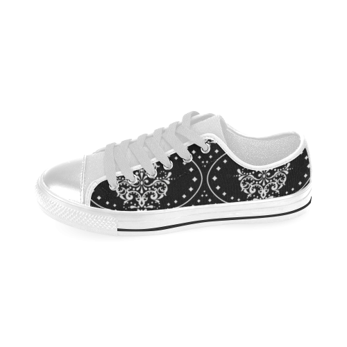 Stunning black and white 16 Men's Classic Canvas Shoes (Model 018)
