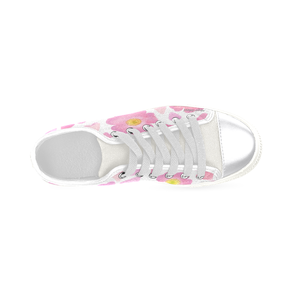 Hearts Of Wild Roses. Inspired by the Magic Island of Gotland. Women's Classic Canvas Shoes (Model 018)