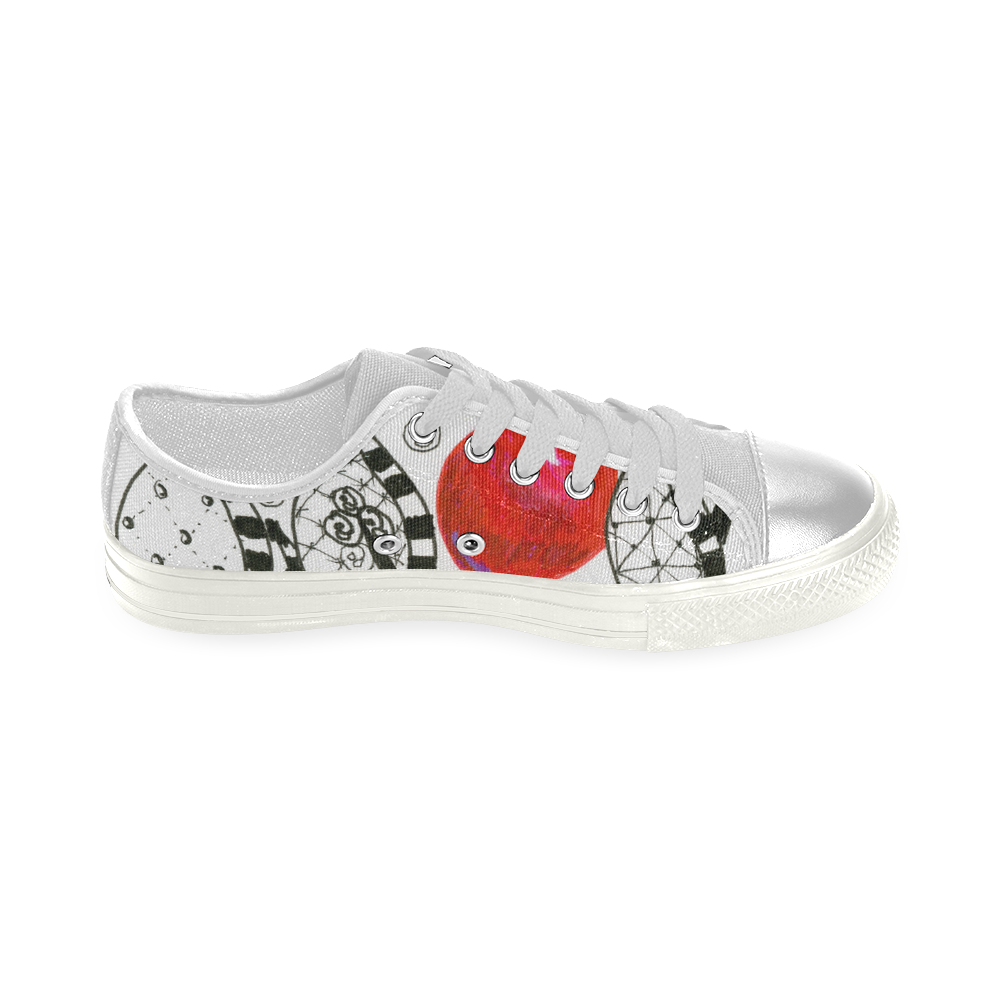 Red Balloon Zendoodle in Fanciful Forest Garden Women's Classic Canvas Shoes (Model 018)