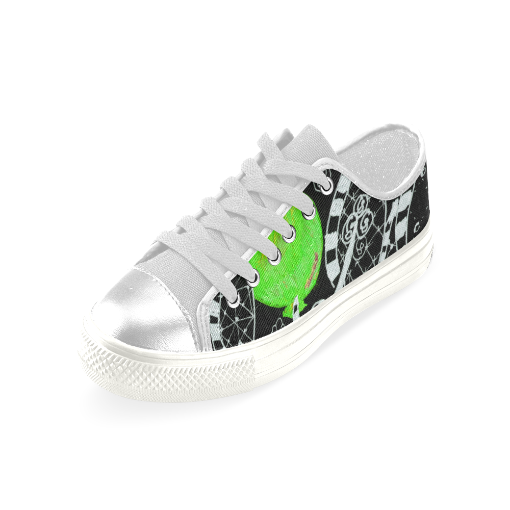 Green Balloon Zendoodle in Night Forest Garden Women's Classic Canvas Shoes (Model 018)