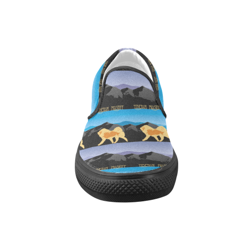 Tibetan Mastiff Rockin The Rockies Women's Unusual Slip-on Canvas Shoes (Model 019)