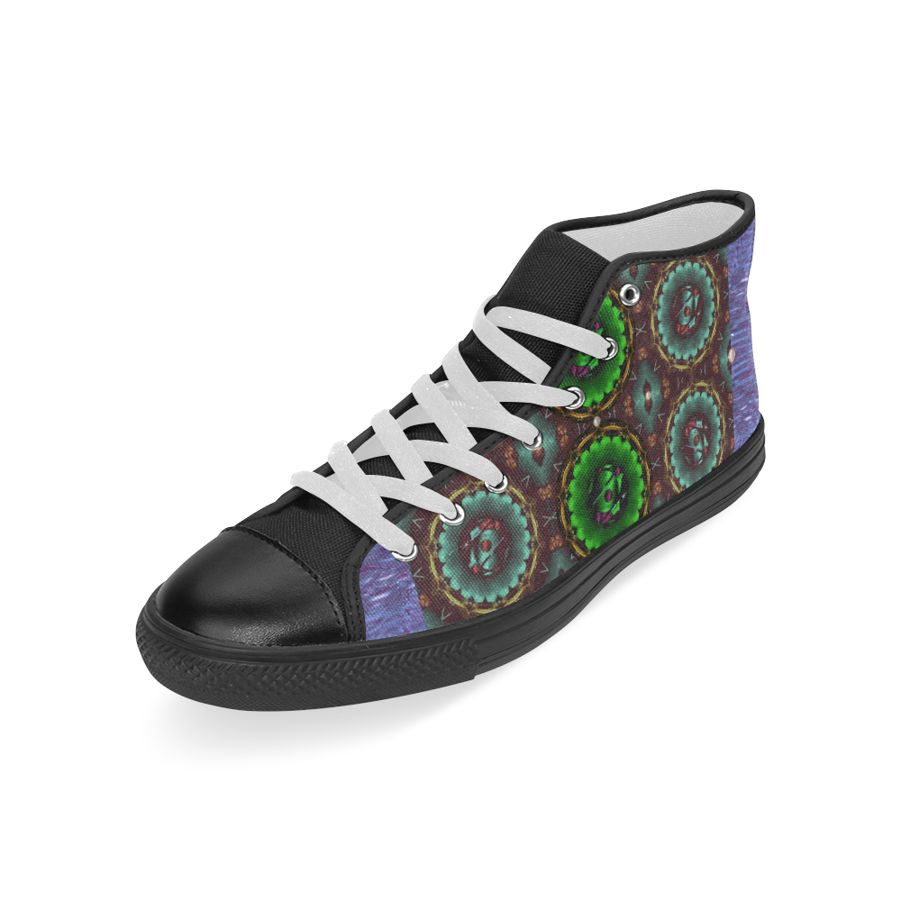 yin yang in art style and golden flowers Men’s Classic High Top Canvas Shoes (Model 017)