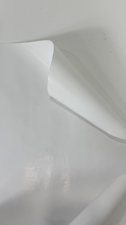 Gift Wrapping Paper-Coated Paper 28"x 20" (1 Roll)