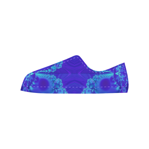 Mary's Veil Blue Fractal Abstract Men's Classic Canvas Shoes (Model 018)