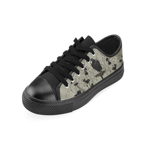 Crow with flowers on vintage background Men's Classic Canvas Shoes/Large Size (Model 018)