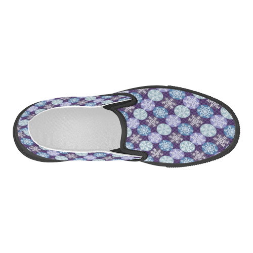 Snowflakes Pattern Women's Slip-on Canvas Shoes (Model 019)