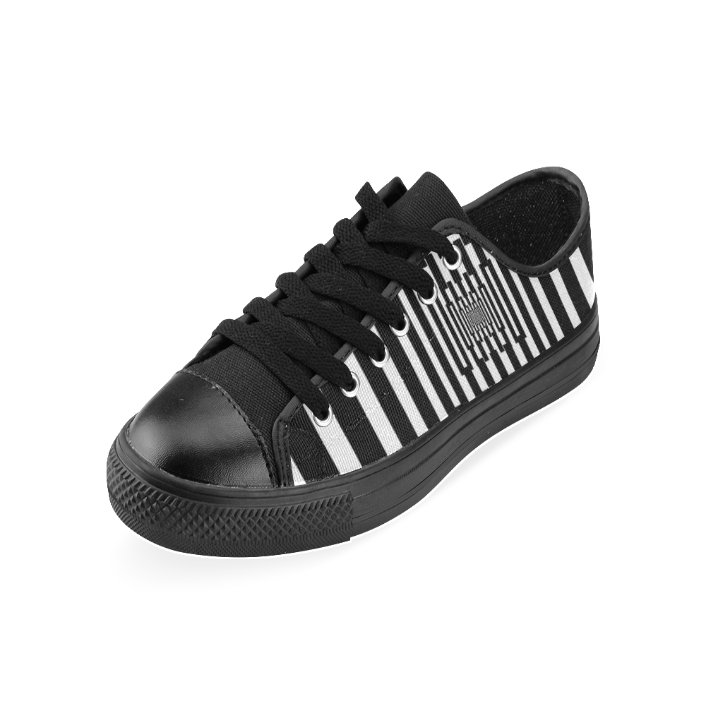 Graphical Stripes Black Men's Classic Canvas Shoes (Model 018)