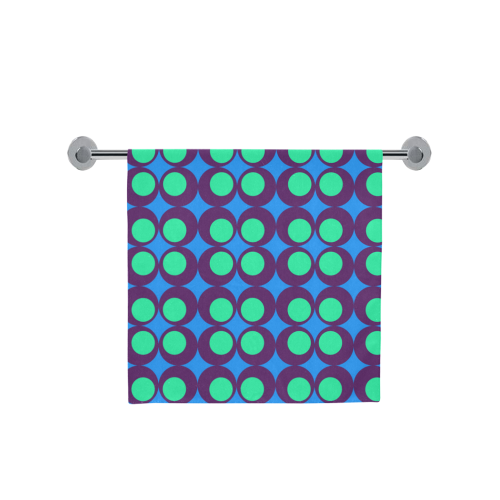 Vintage geometric circles Bath Towel 30"x56"