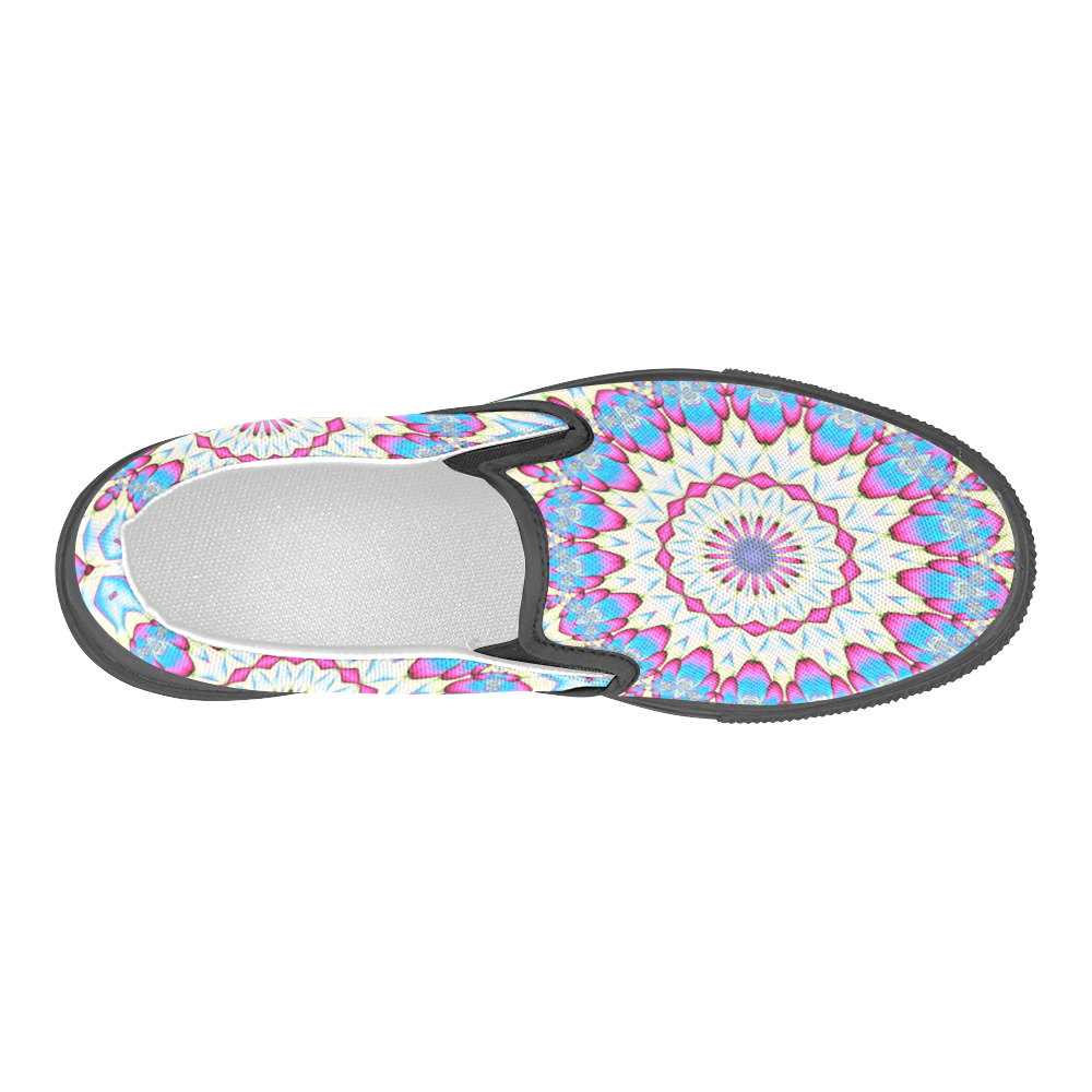 Fractal Kaleidoscope Mandala Flower Abstract 17 Men's Slip-on Canvas Shoes (Model 019)