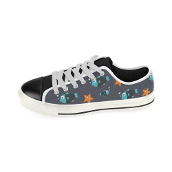 Blue fish and starfish   - sea and fish Men's Classic Canvas Shoes (Model 018)