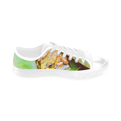 Frog on a Lily-pad Men's Classic Canvas Shoes/Large Size (Model 018)