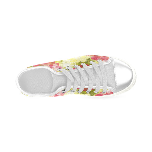 Flower Power Blossom Women's Classic Canvas Shoes (Model 018)