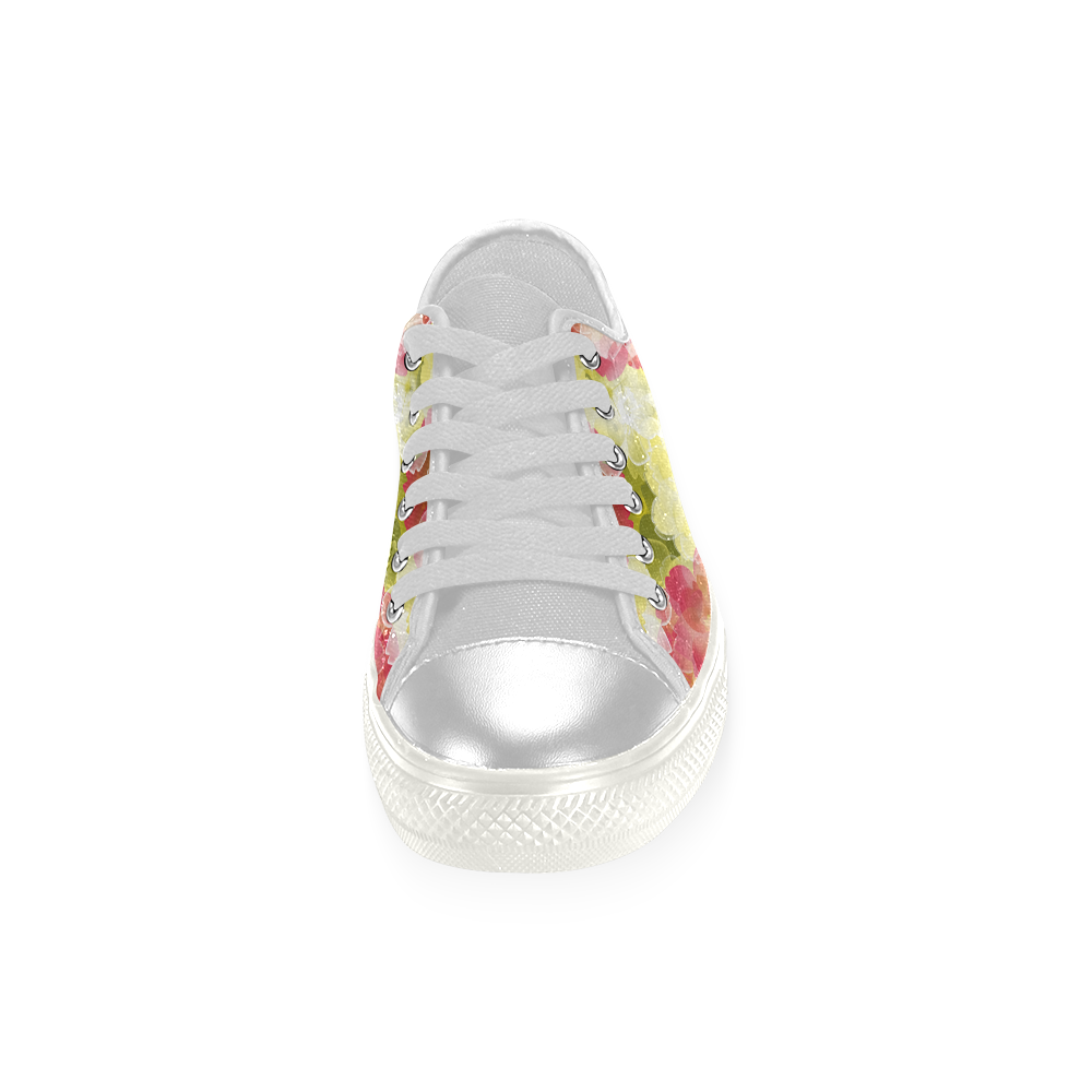 Flower Power Blossom Women's Classic Canvas Shoes (Model 018)