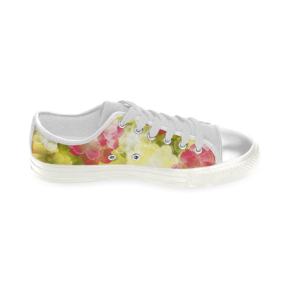 Flower Power Blossom Women's Classic Canvas Shoes (Model 018)