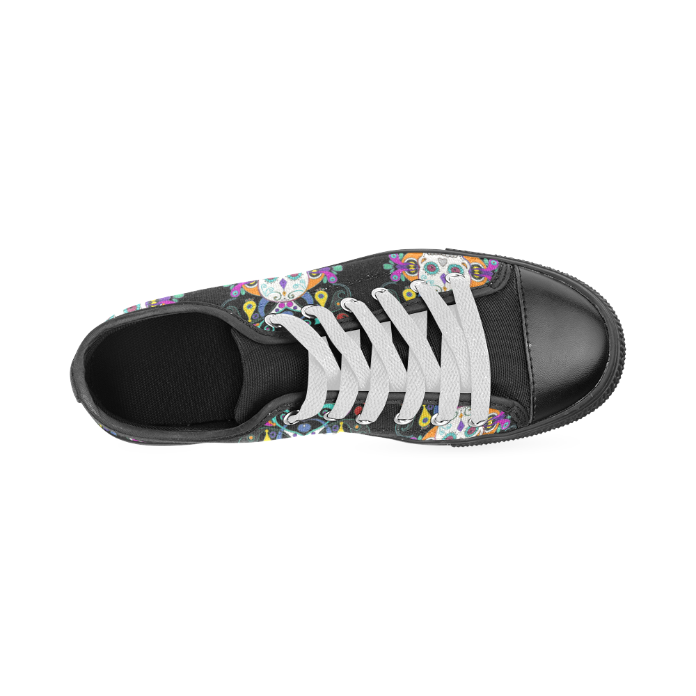 Día De Los Muertos Skulls Ornaments multicolored Men's Classic Canvas Shoes (Model 018)