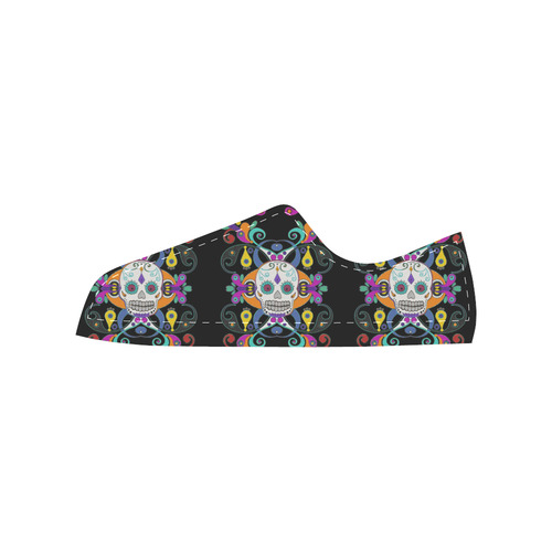 Día De Los Muertos Skulls Ornaments multicolored Men's Classic Canvas Shoes (Model 018)