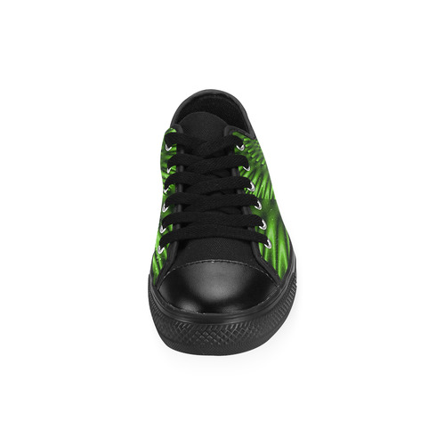 Green Lagoon Men's Classic Canvas Shoes (Model 018)