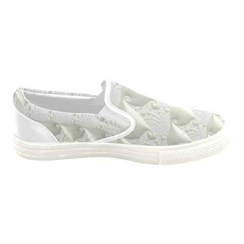 White Lace Fine Fractal Art Women's Unusual Slip-on Canvas Shoes (Model 019)